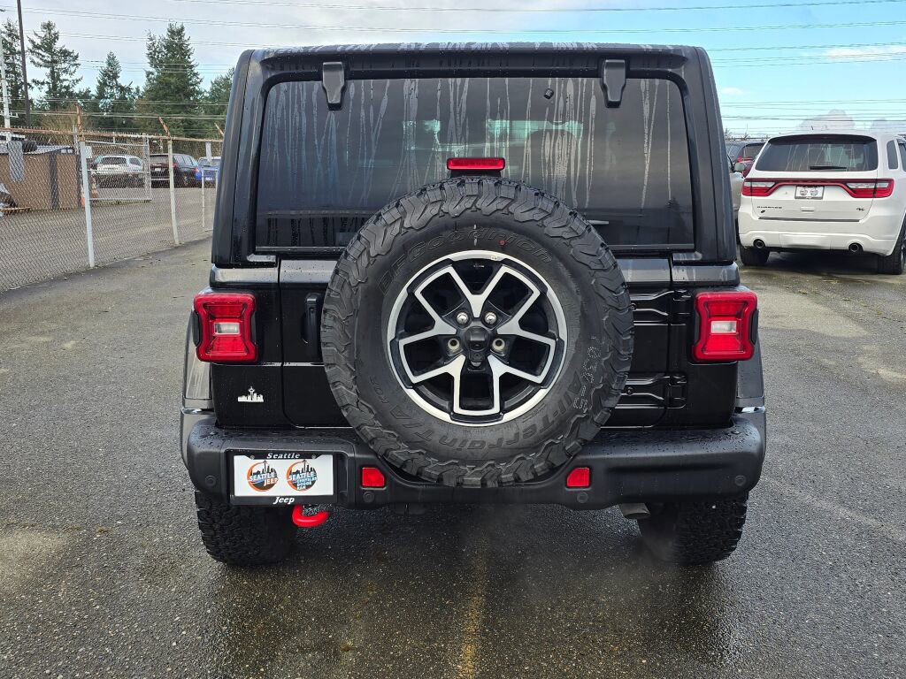 Used 2024 Jeep Wrangler Rubicon image 7