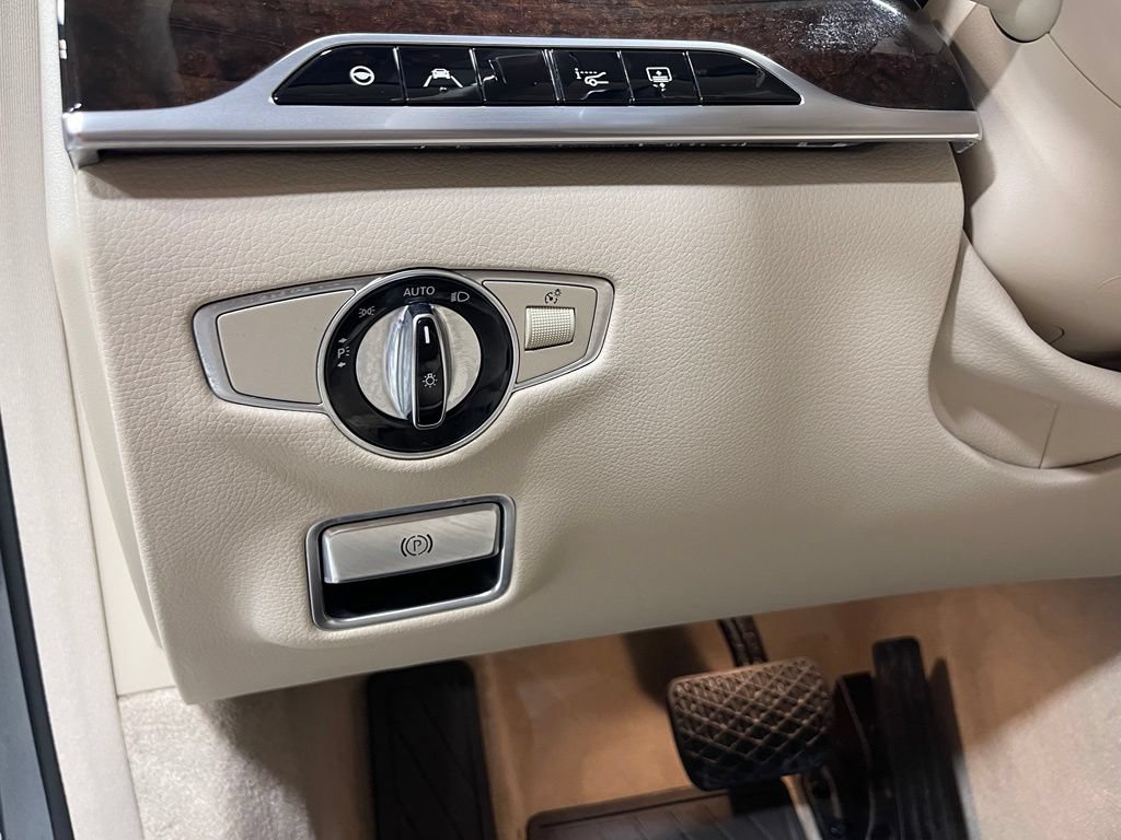 Certified 2020 Mercedes-Benz S 560 4MATIC Sedan image 19