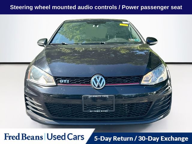 Used 2015 Volkswagen GTI SE FWD image 2