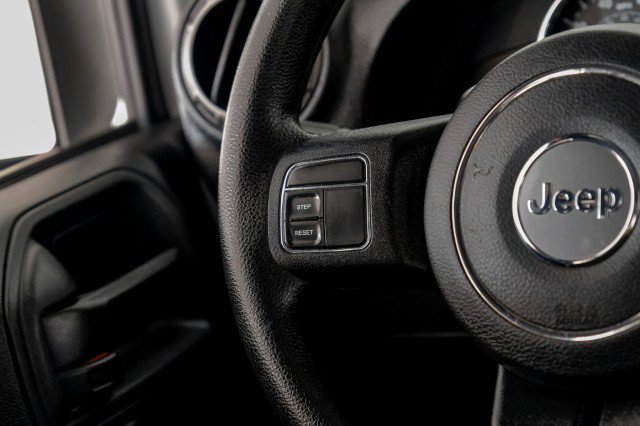 Used 2017 Jeep Wrangler Unlimited Sport AWD/4WD image 15