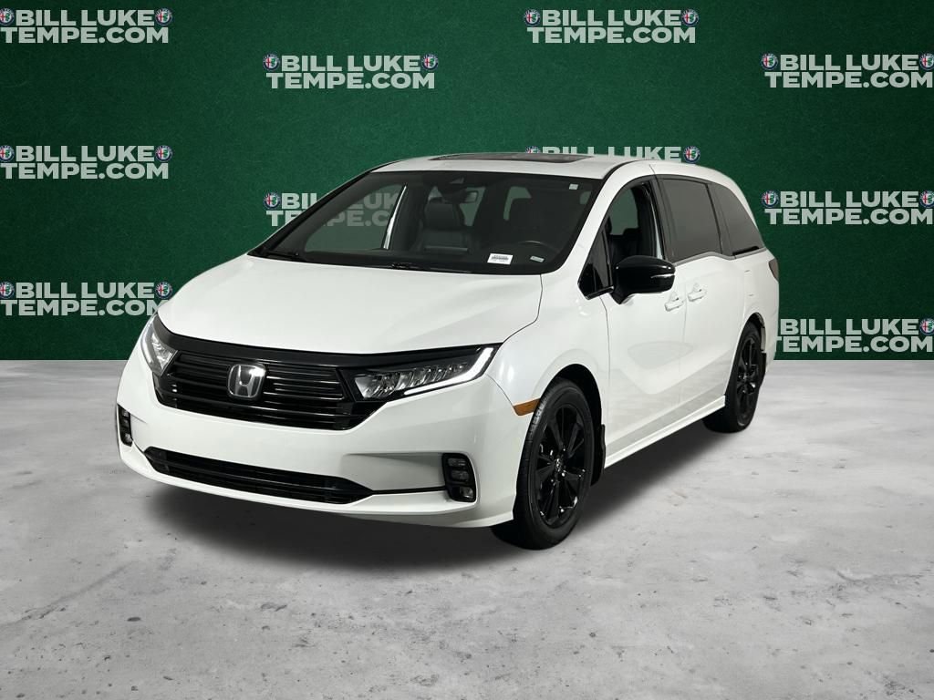 Used 2024 Honda Odyssey Sport image 3