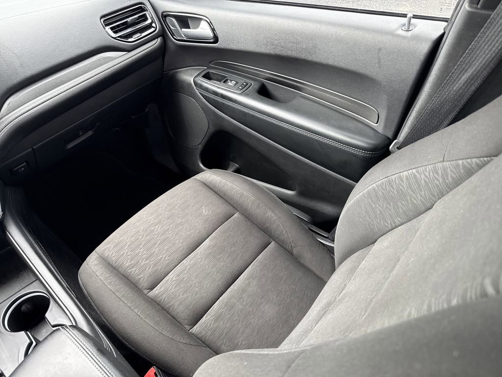 Used 2023 Dodge Durango SXT image 28