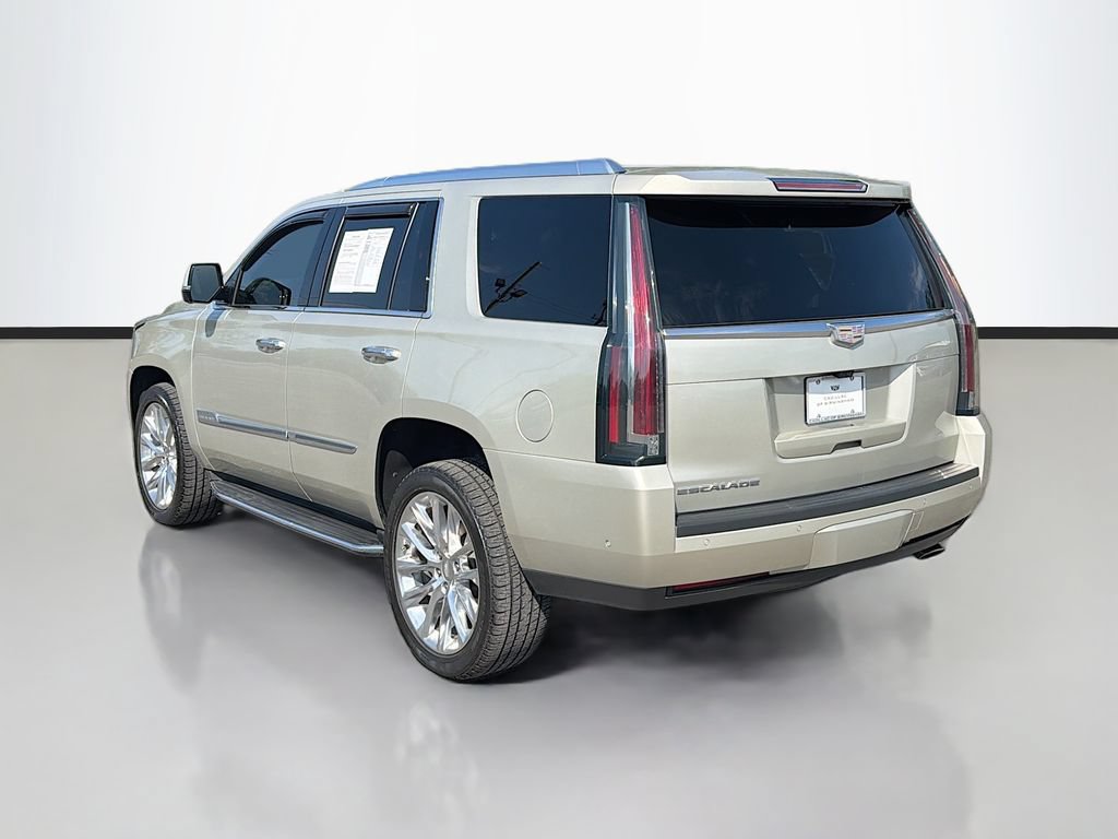 Used 2017 Cadillac Escalade Luxury AWD/4WD image 7