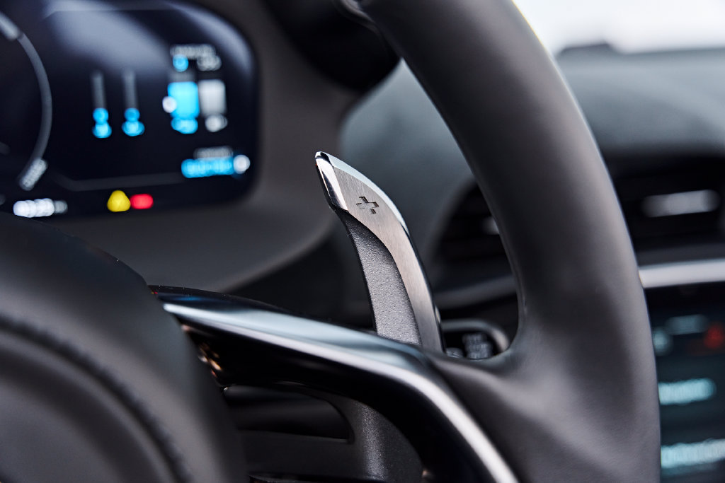 Used 2025 McLaren Artura Spider RWD image 60