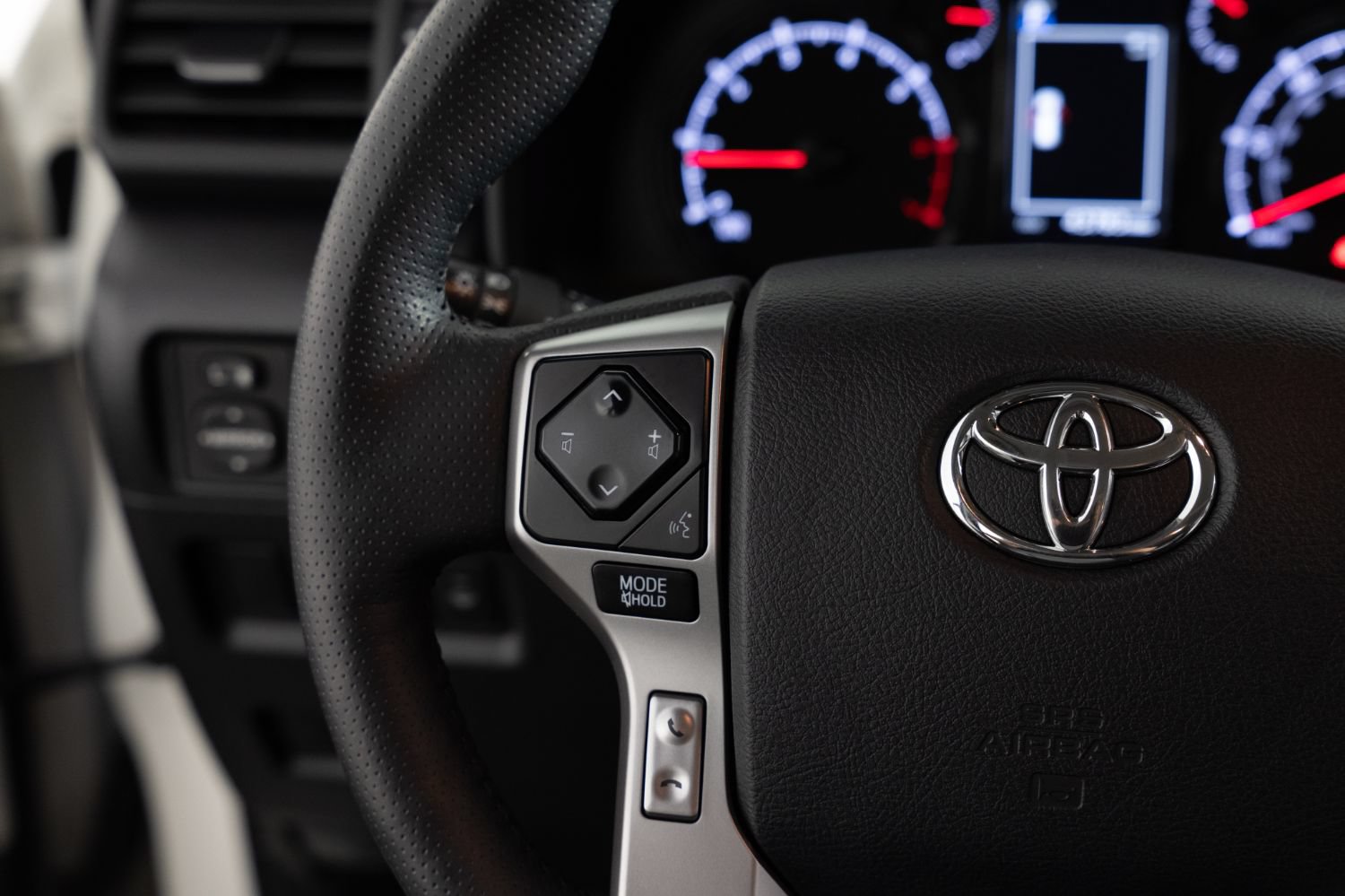 Used 2023 Toyota 4Runner SR5 Premium w/ Moonroof Package AWD/4WD image 30