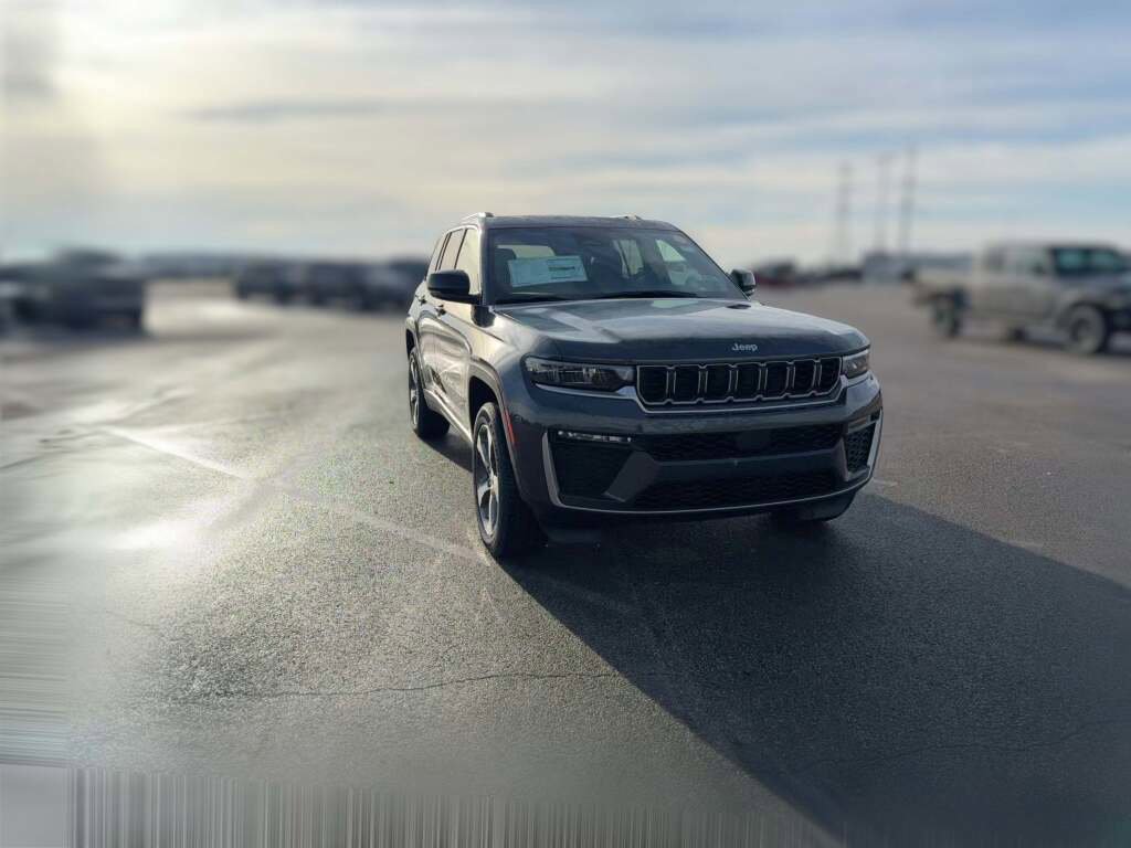 New 2026 Jeep Grand Cherokee Limited image 17