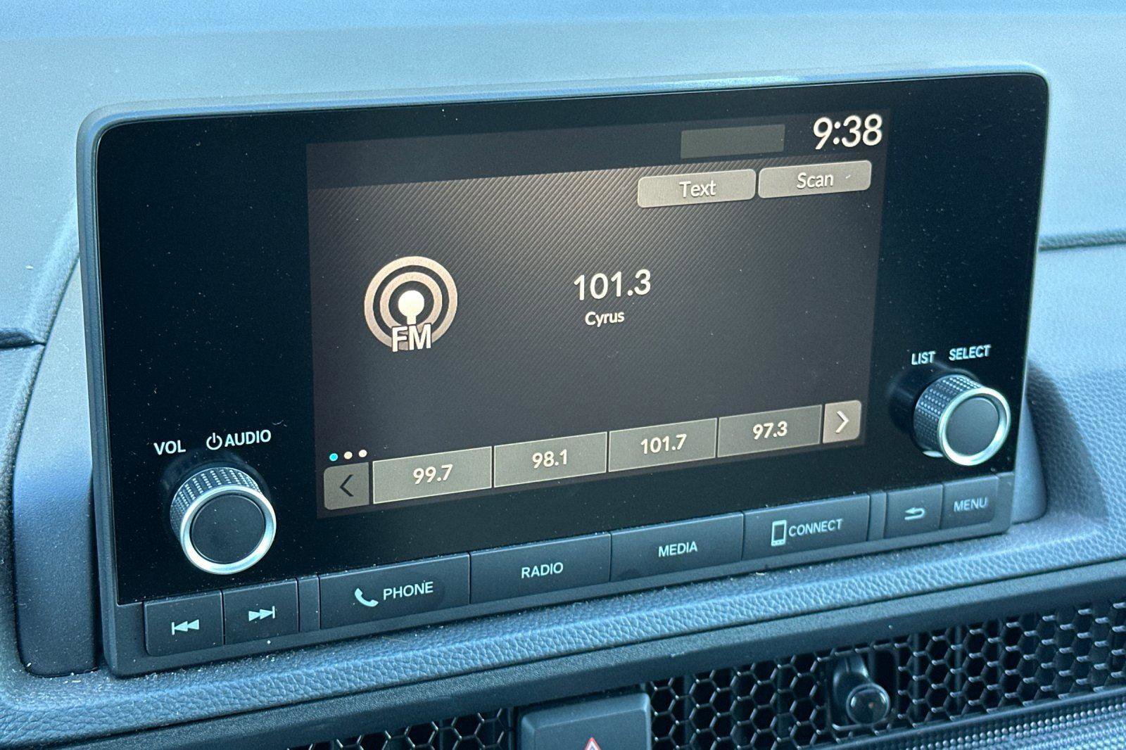 Used 2025 Honda CR-V EX image 18