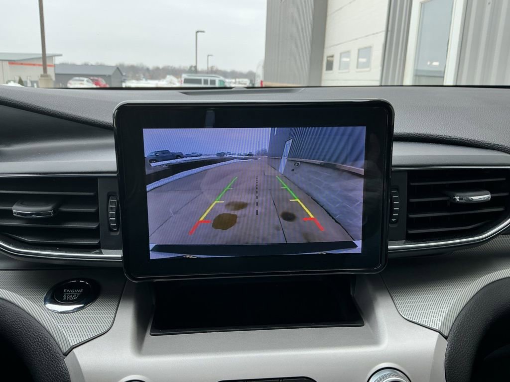 Used 2023 Ford Explorer XLT w/ Equipment Group 202A image 25