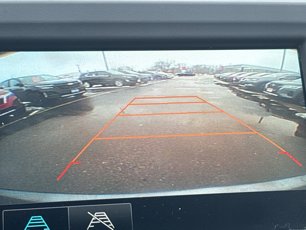 Used 2018 Chevrolet Equinox LT image 38