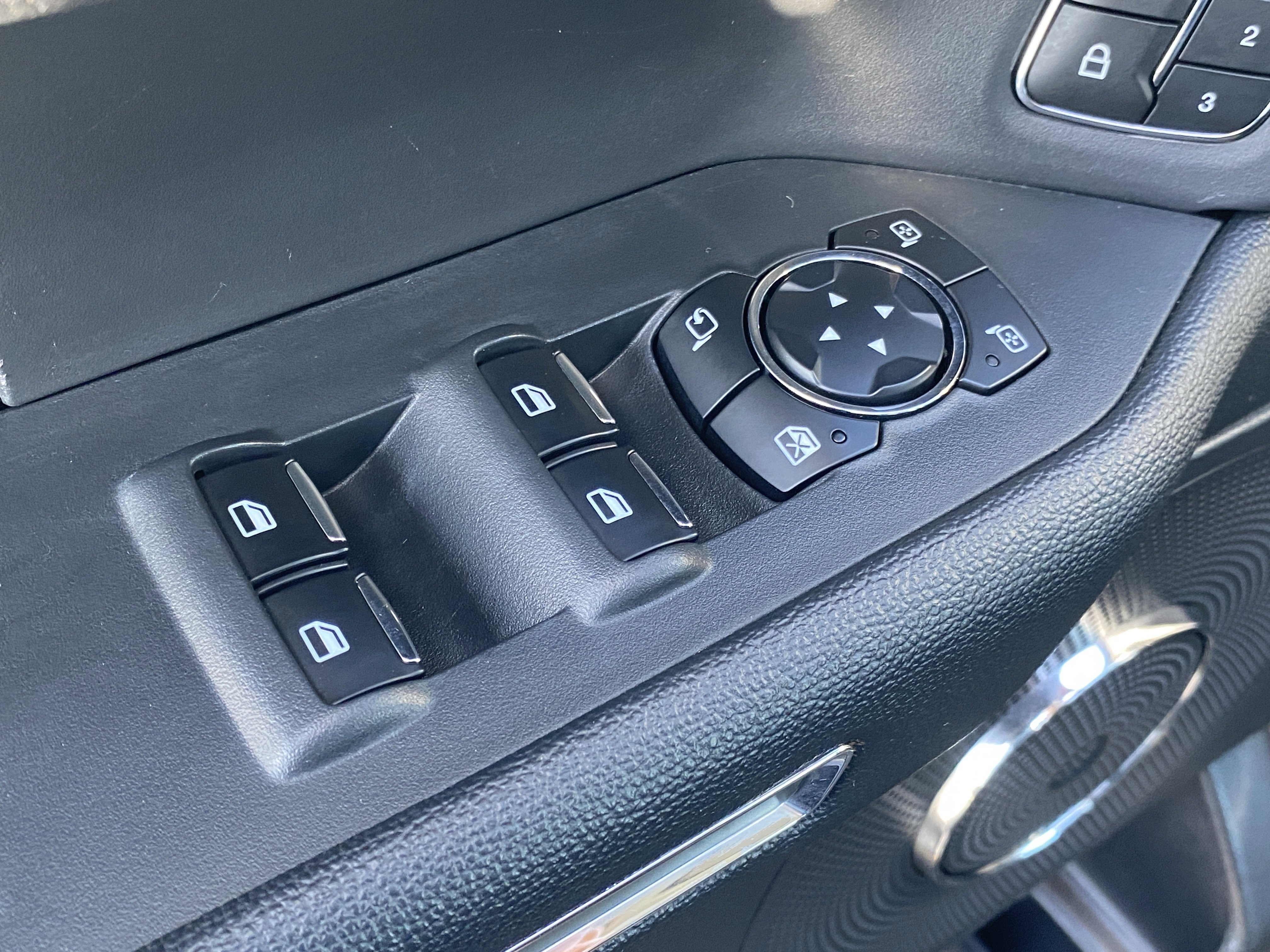 Used 2024 Ford Expedition XLT image 19