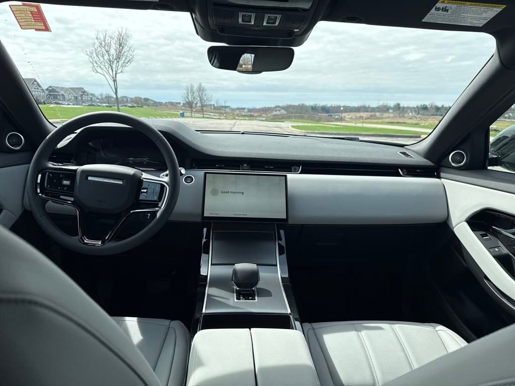 Used 2026 Land Rover Range Rover Evoque S image 13