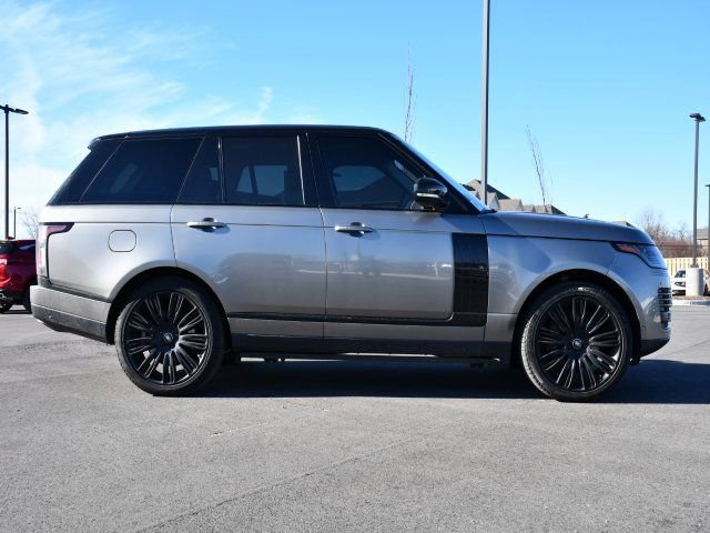 Used 2020 Land Rover Range Rover HSE image 8