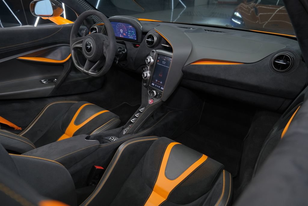 Used 2020 McLaren 720S Spider RWD image 38