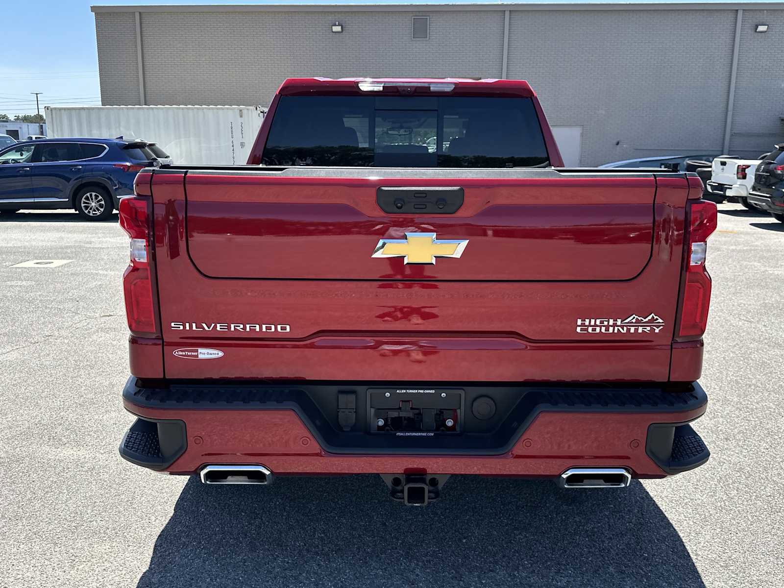 Used 2025 Chevrolet Silverado 1500 High Country w/ High Country Premium Package AWD/4WD image 8