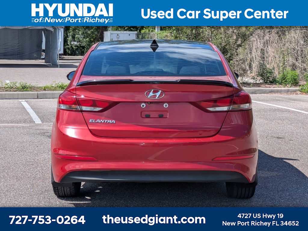 Used 2017 Hyundai Elantra SE w/ SE A/T Tech Package 03 FWD image 4