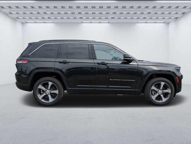 New 2024 Jeep Grand Cherokee Limited 4xe AWD/4WD image 2