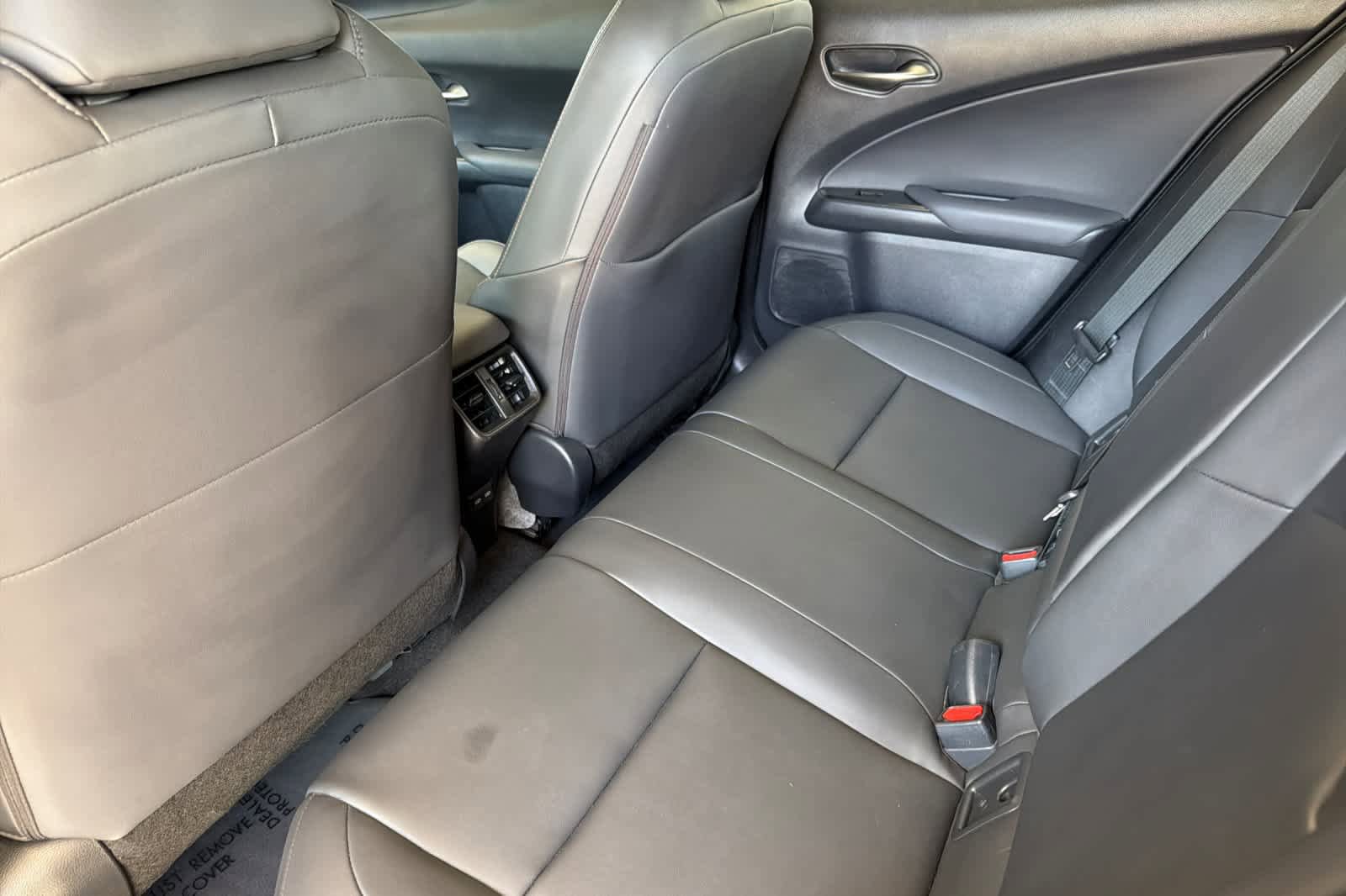 Used 2025 Lexus UX 300h AWD image 4