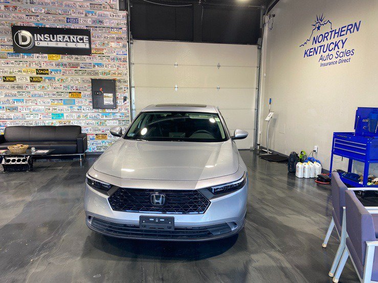 Used 2024 Honda Accord EX image 3