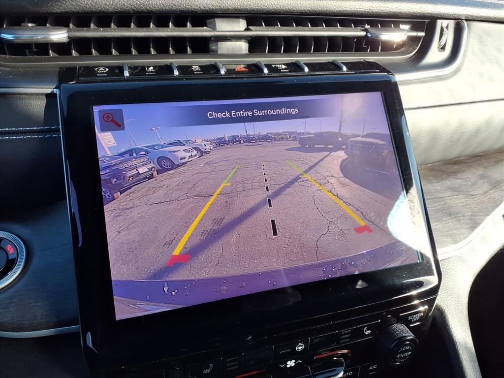 Certified 2025 Jeep Grand Cherokee L Limited w/ Black Appearance Package image 16