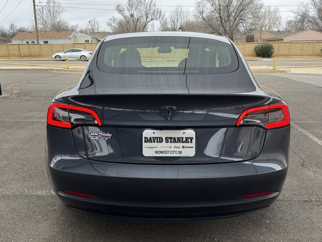 Used 2023 Tesla Model 3 Standard Range image 5