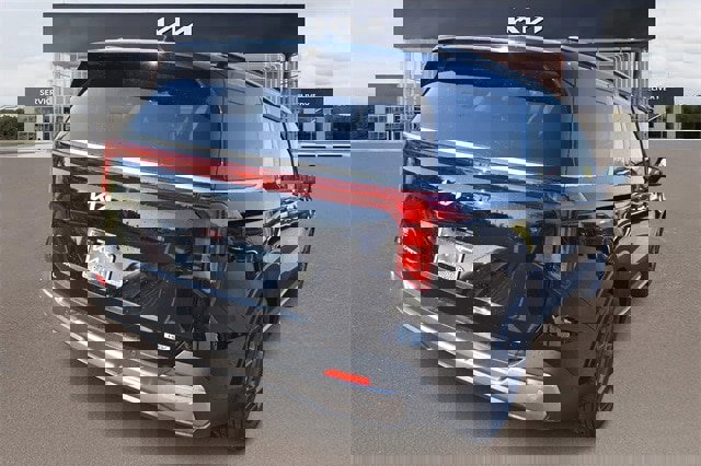 New 2026 Kia Carnival SX image 3
