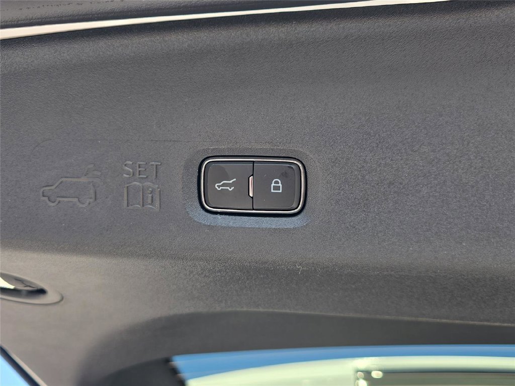 New 2026 Lincoln Navigator Reserve AWD/4WD image 29