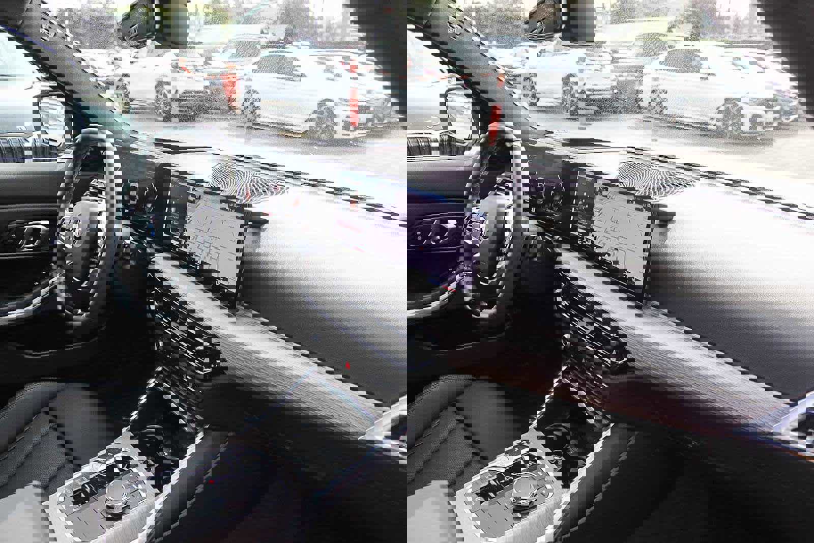 Used 2025 BMW 330i Sedan w/ Premium Package image 16