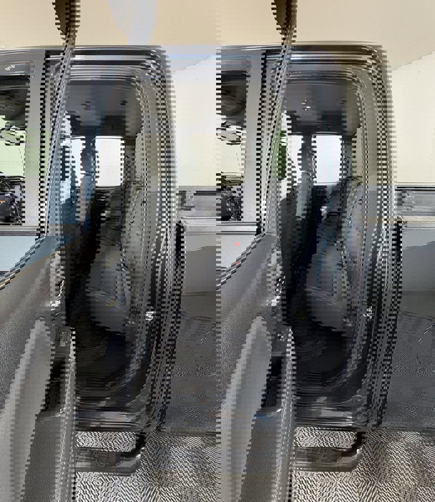 Used 2019 Chevrolet Silverado 1500 LT w/ All Star Edition AWD/4WD image 7