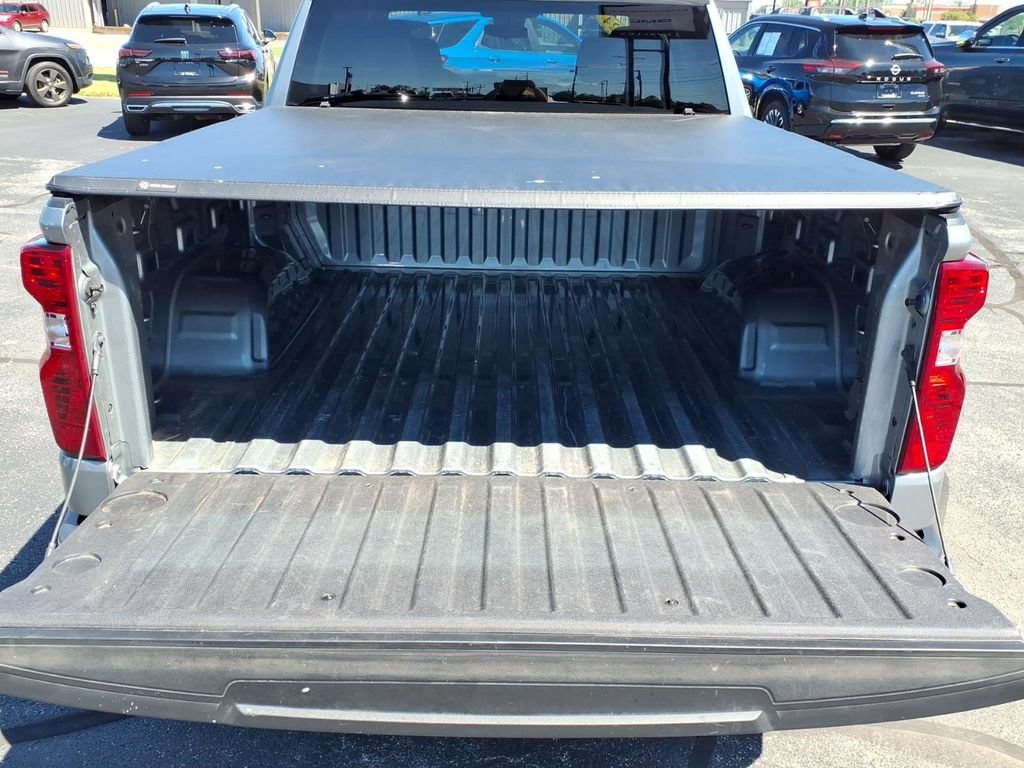 Used 2024 Chevrolet Silverado 1500 LT AWD/4WD image 12