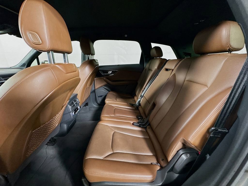 Used 2017 Audi Q7 3.0T Premium Plus w/ Premium Plus Package image 30