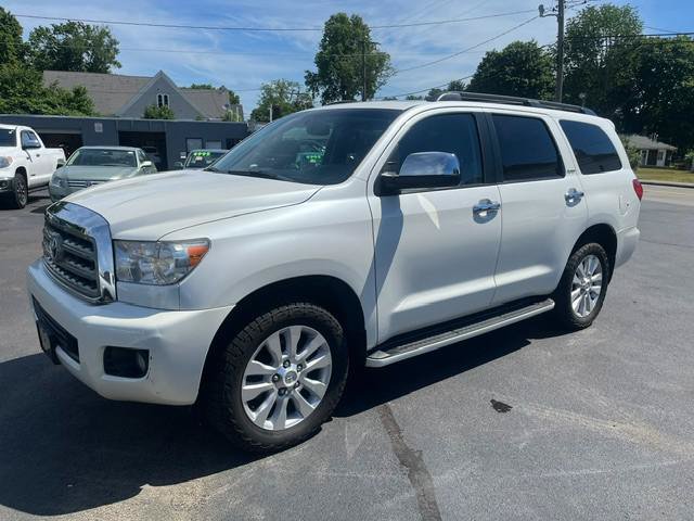 Used 2015 Toyota Sequoia Platinum AWD/4WD image 2