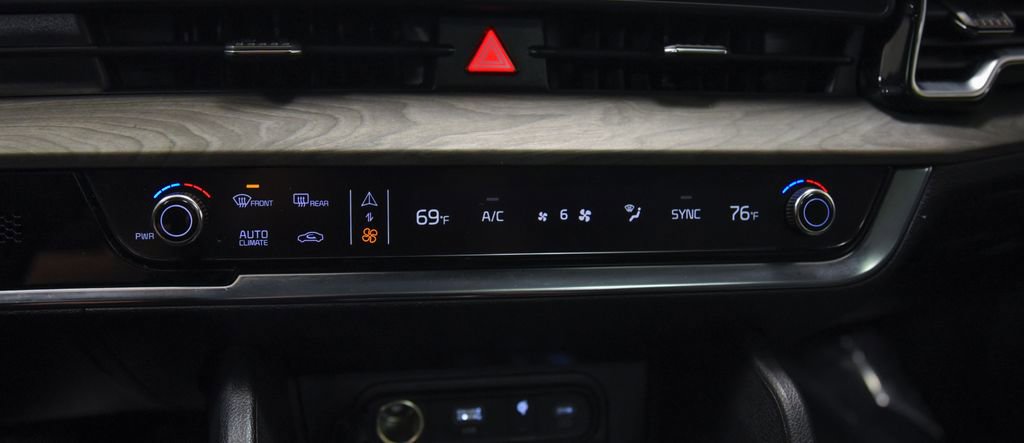 Used 2024 Kia Sportage X-Line w/ X-Line Premium Package image 17