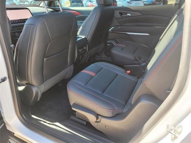 Certified 2024 Chevrolet Traverse RS w/ LPO, Floor Liner Package image 3