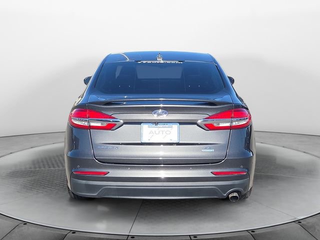 Used 2019 Ford Fusion SE w/ Equipment Group 151A image 4
