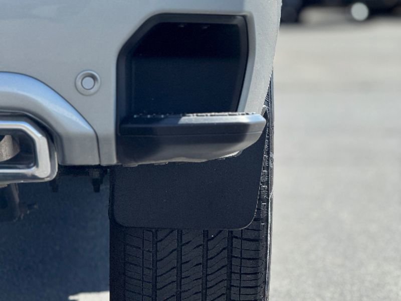 Used 2025 Chevrolet Silverado 1500 High Country image 15