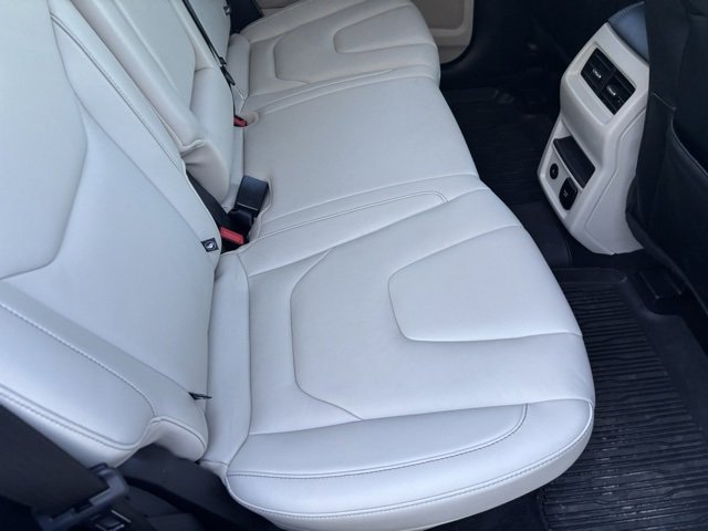 Used 2022 Ford Edge Titanium image 28