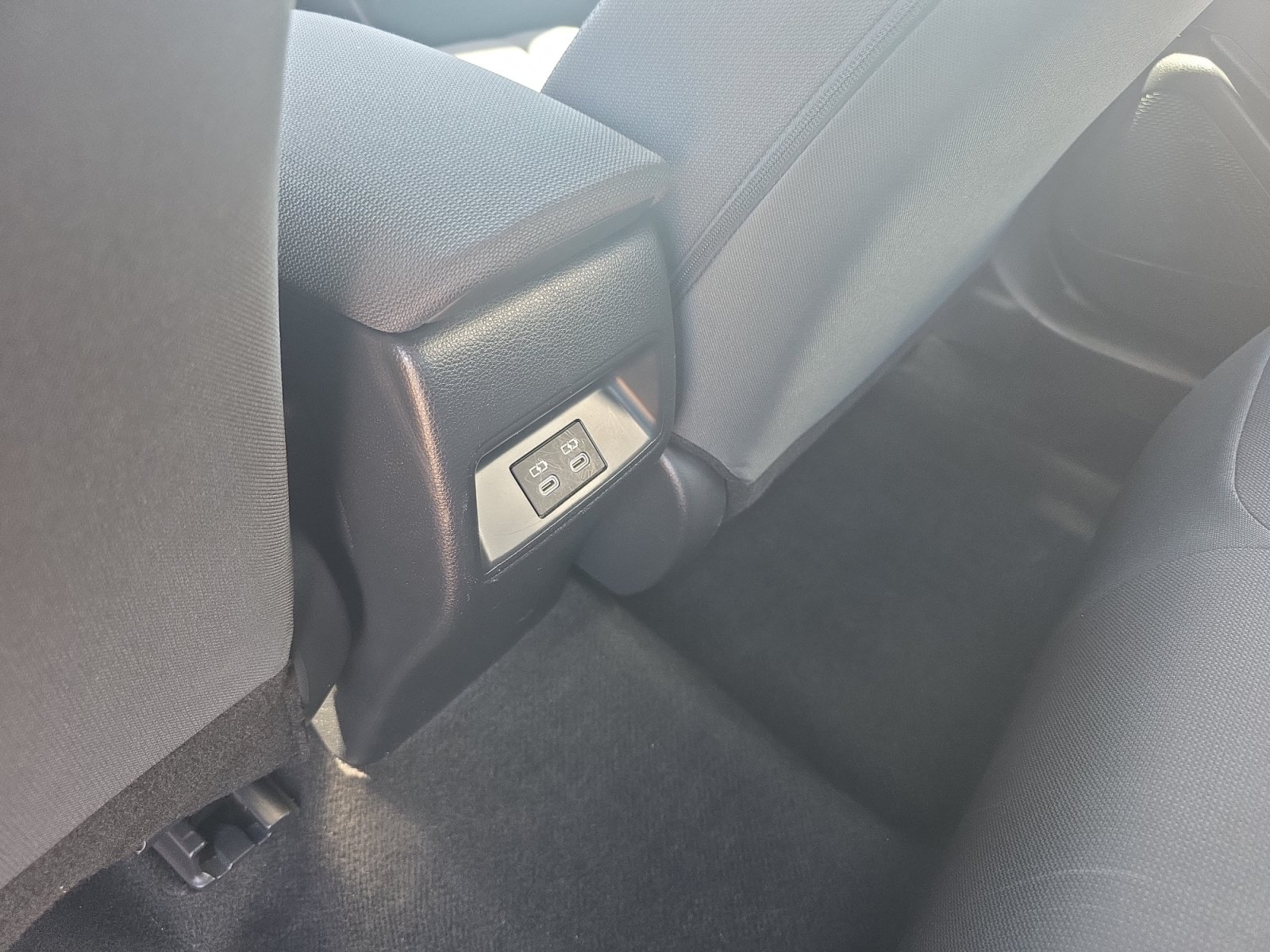 Used 2024 Toyota Corolla LE FWD image 32