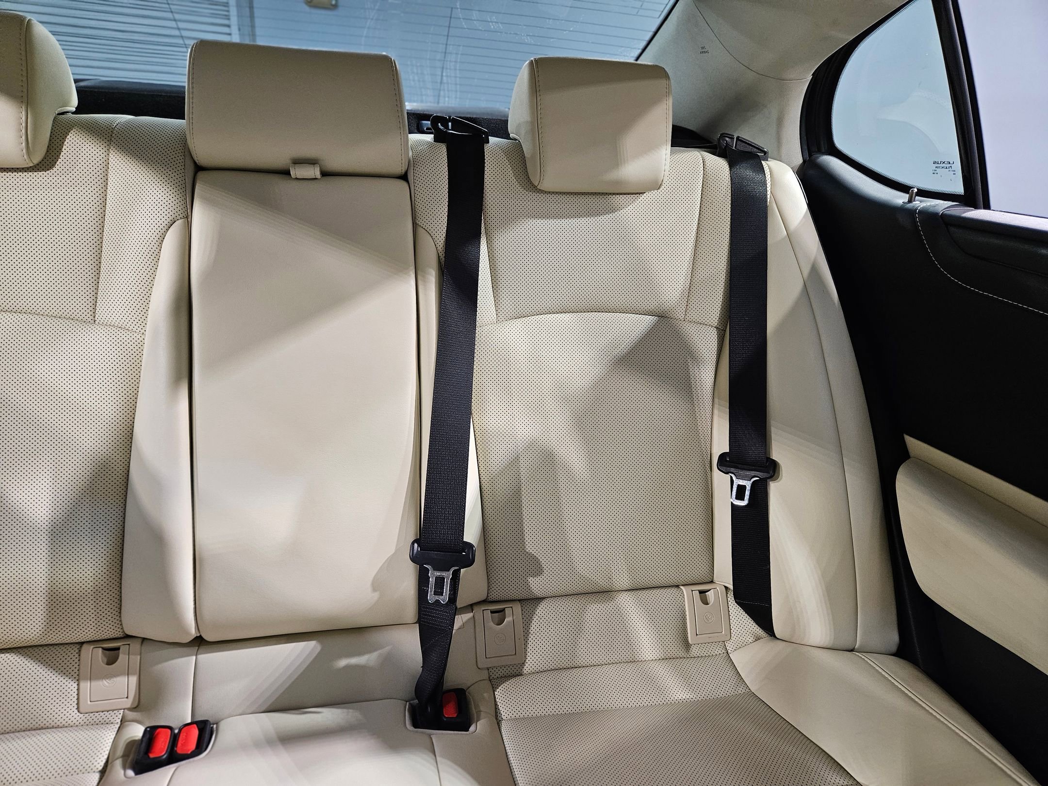 Used 2022 Lexus ES 300h w/ Premium Package image 14