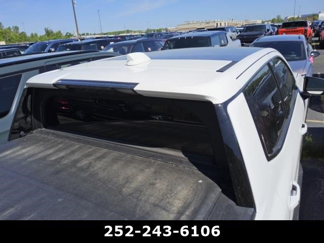 Used 2026 GMC Sierra EV Denali AWD/4WD image 8