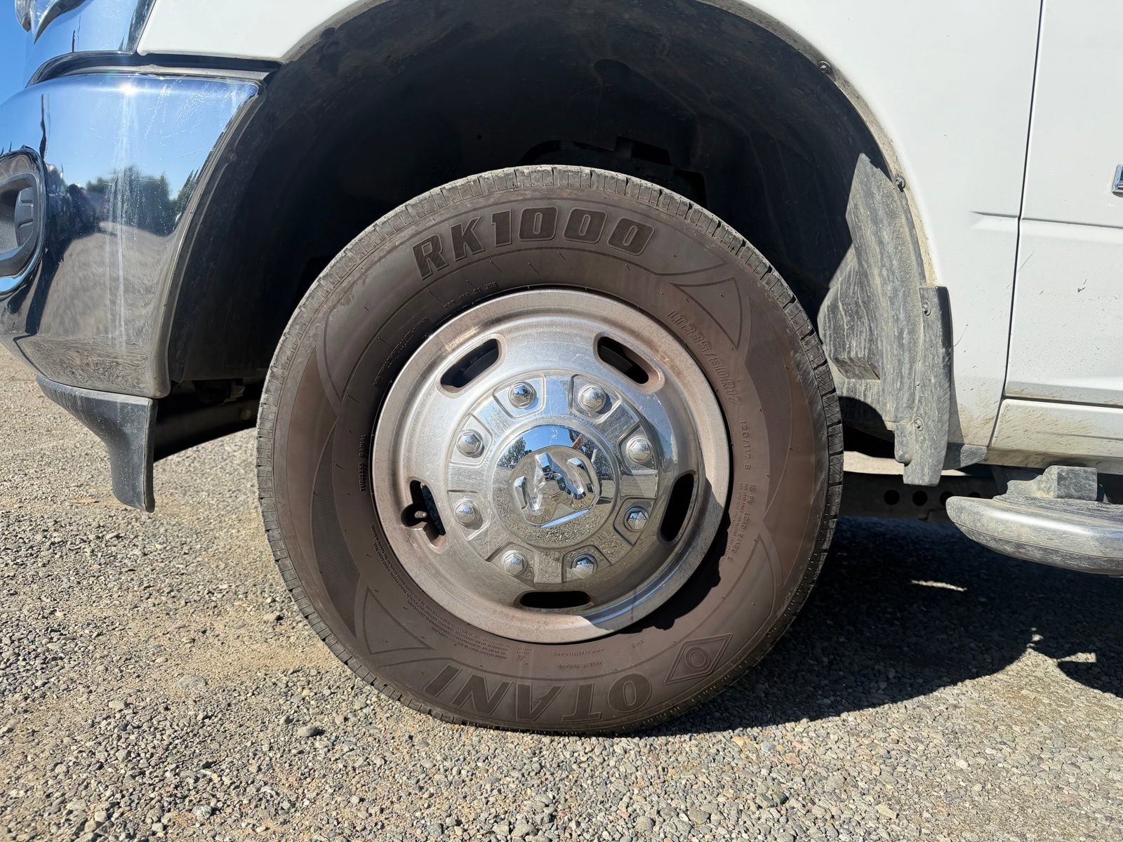 Used 2024 RAM 3500 Big Horn AWD/4WD image 9