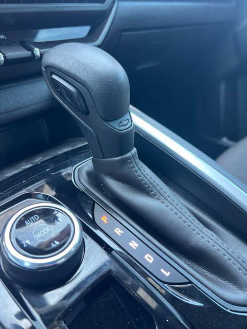 Used 2024 Chevrolet Colorado Trail Boss w/ Technology Package AWD/4WD image 16