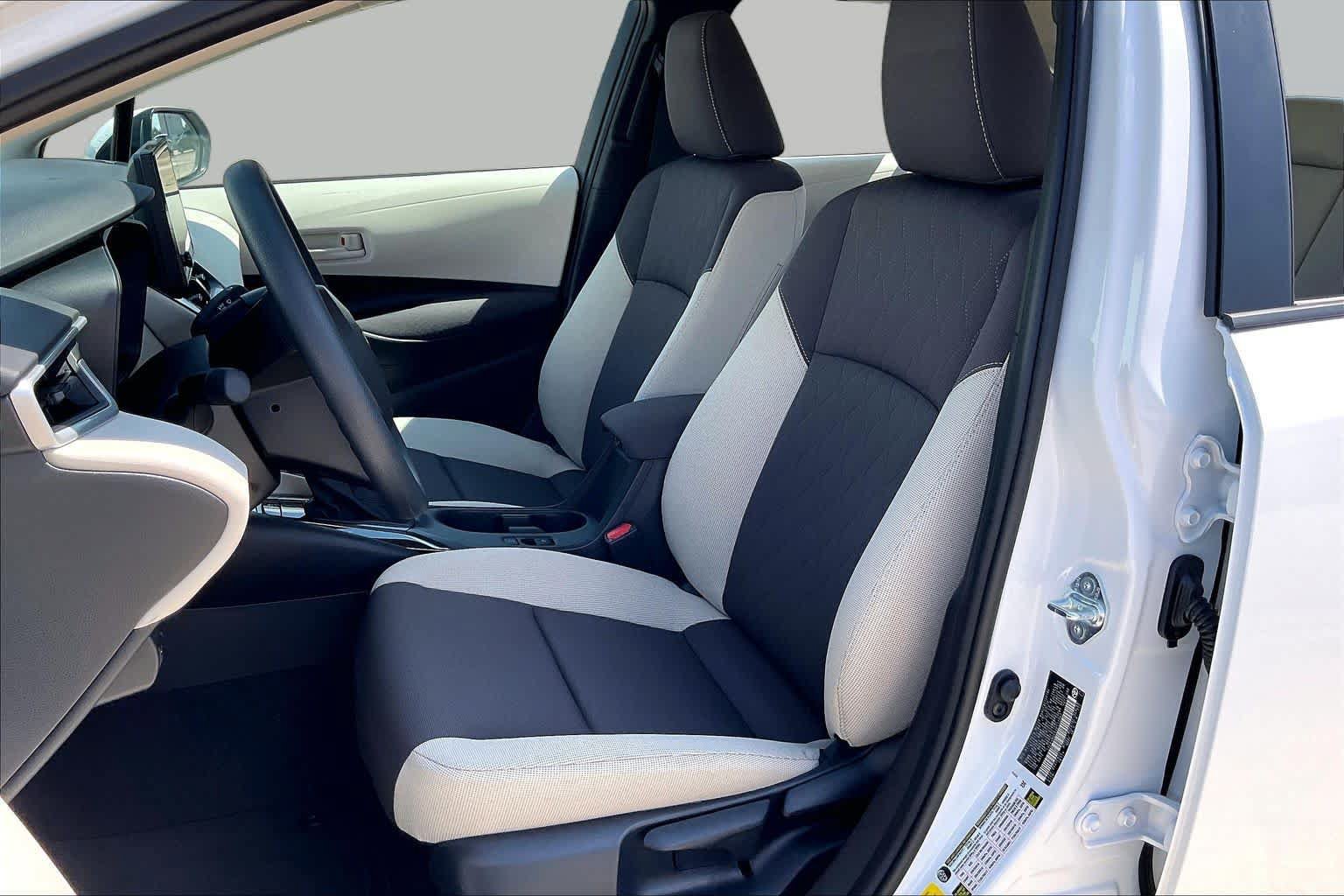 New 2027 Toyota Corolla LE FWD image 9