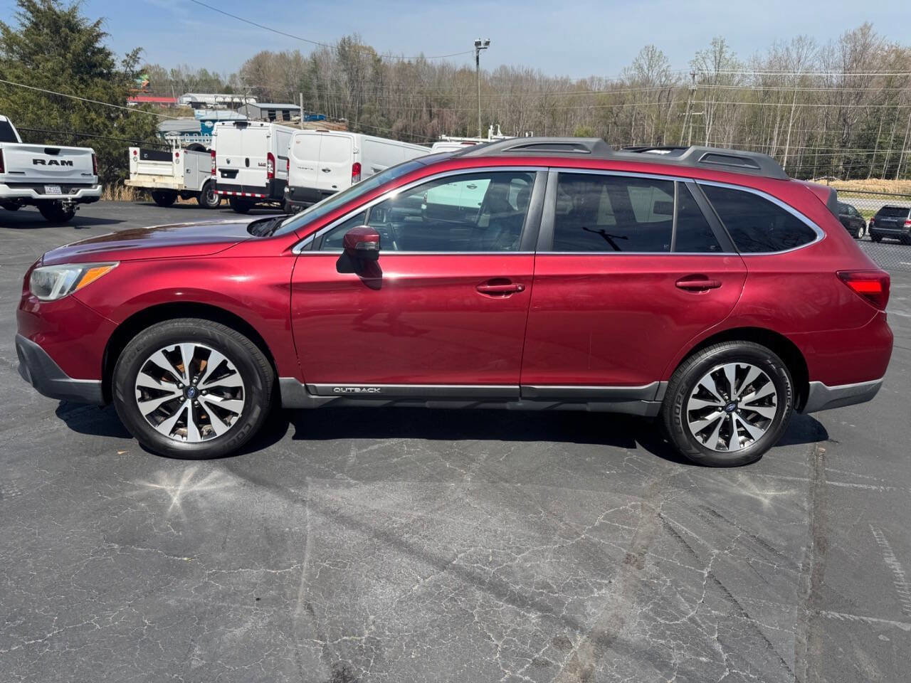 Used 2015 Subaru Outback 3.6R Limited image 2