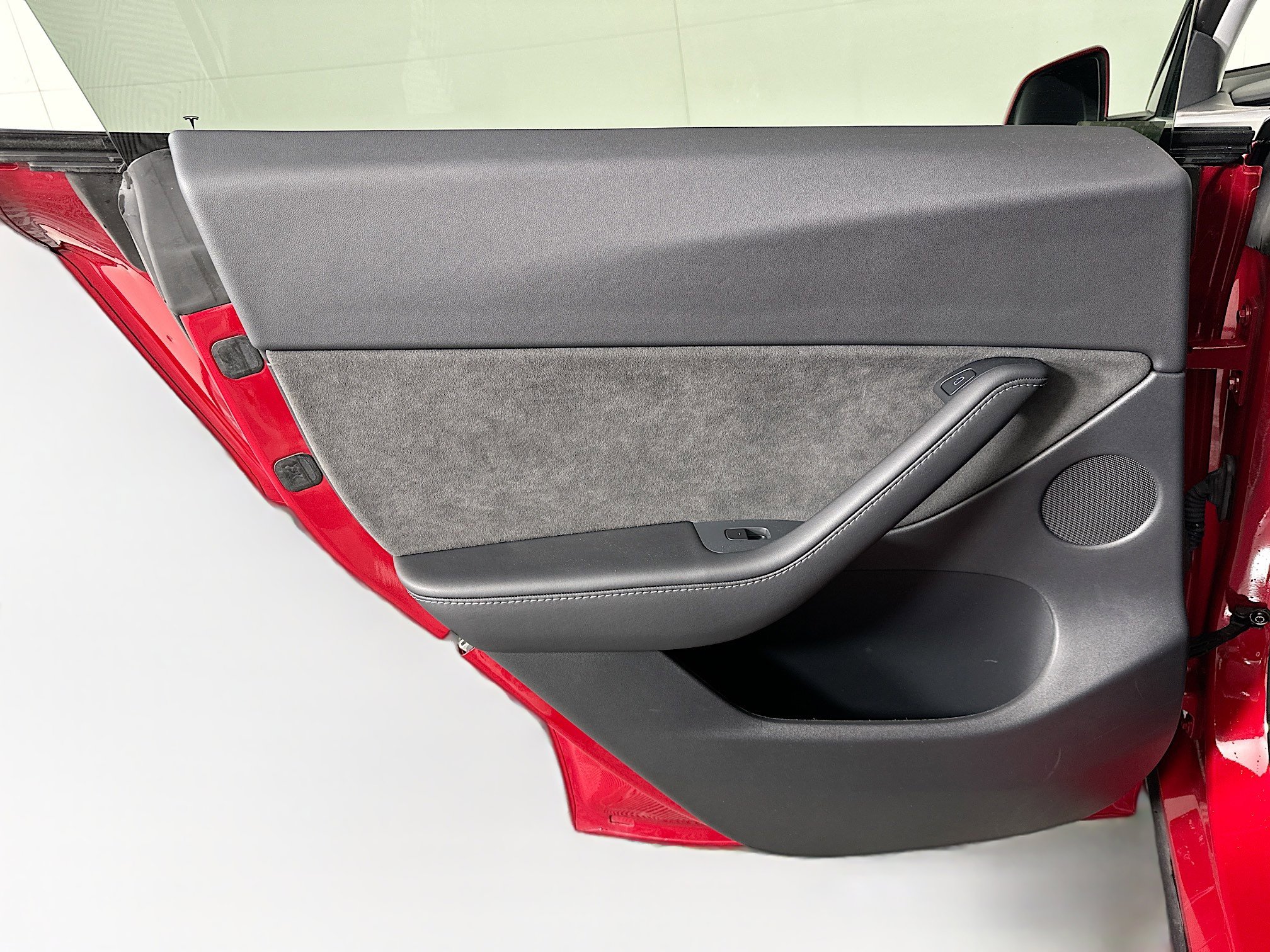 Used 2021 Tesla Model Y Long Range image 26