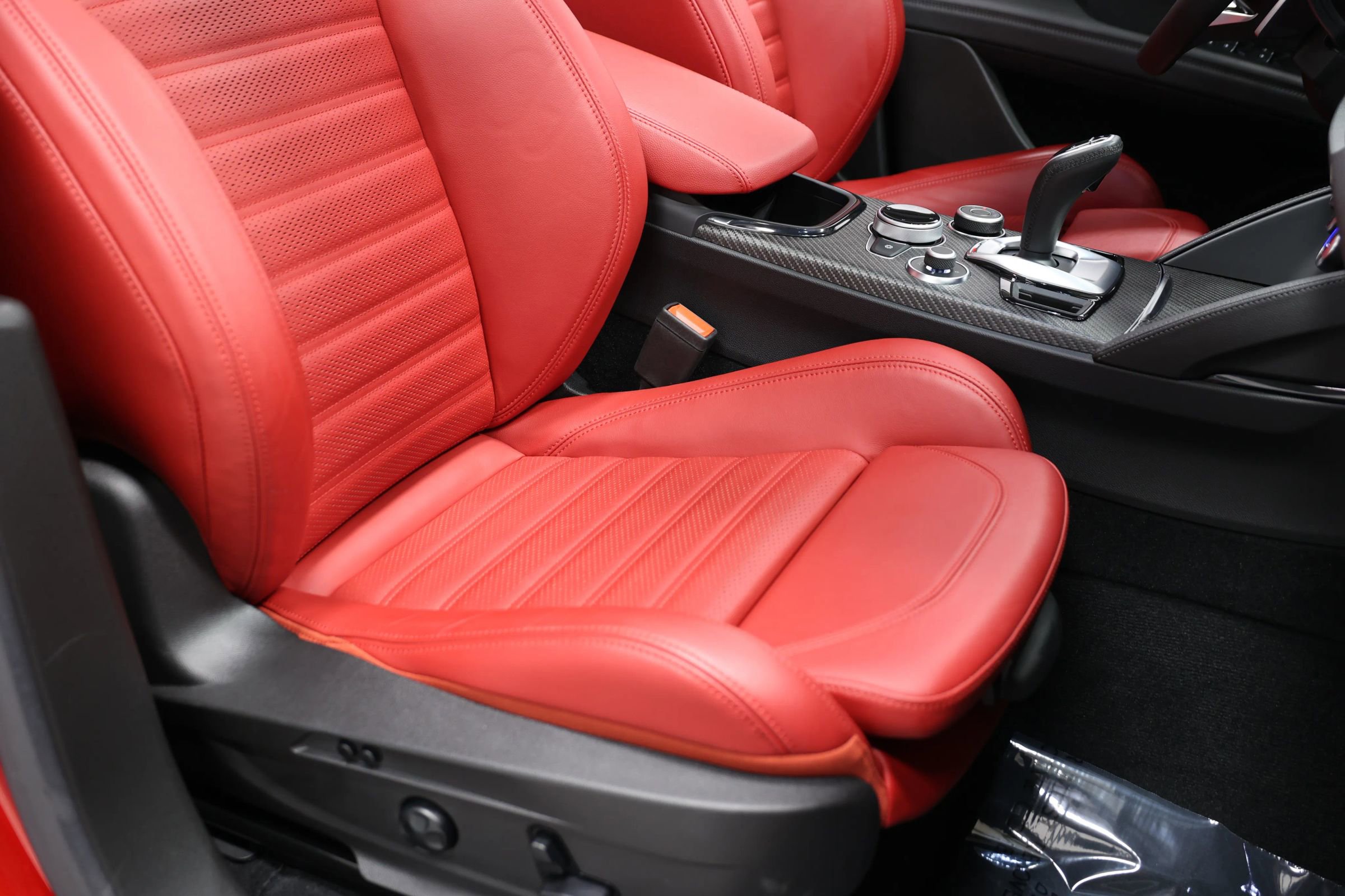 Used 2024 Alfa Romeo Stelvio Quadrifoglio image 83