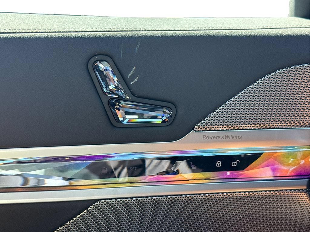 New 2026 BMW 750e xDrive AWD/4WD image 25