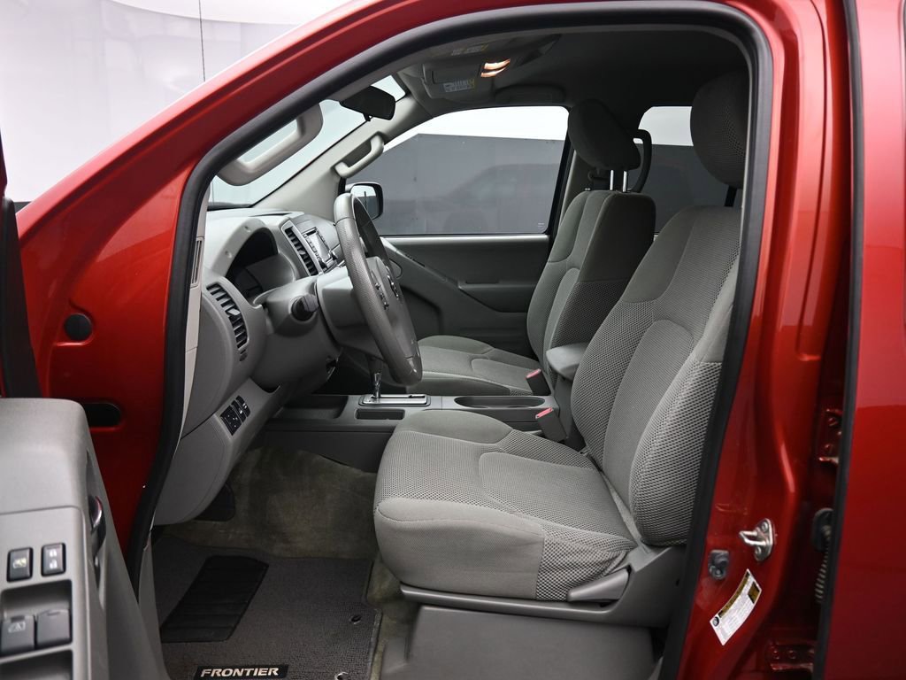 Used 2017 Nissan Frontier SV AWD/4WD image 11