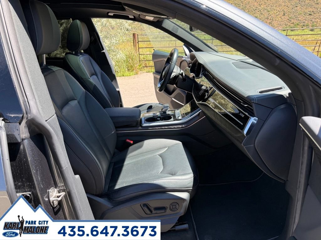 Used 2021 Audi Q8 Prestige w/ Prestige Package AWD/4WD image 38