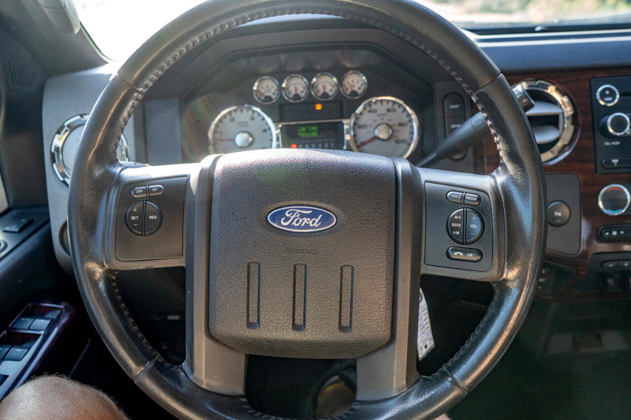Used 2009 Ford F250 Lariat image 15