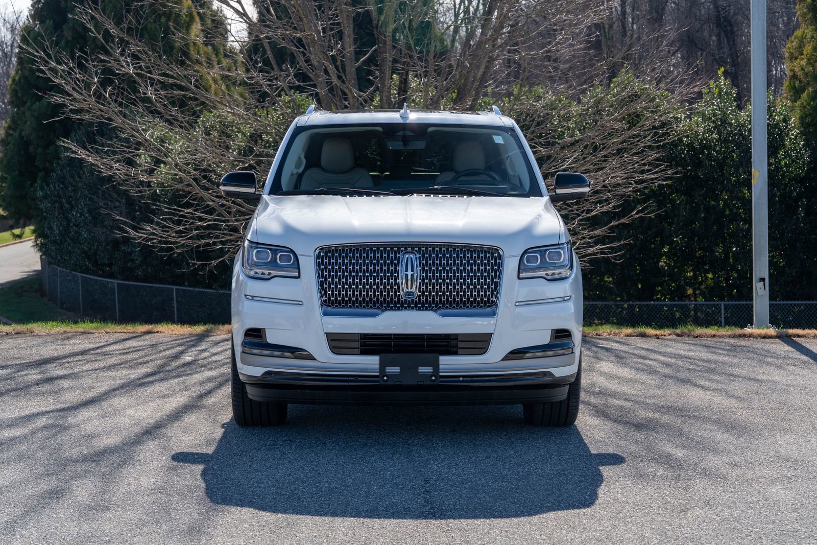 Used 2024 Lincoln Navigator Reserve image 4